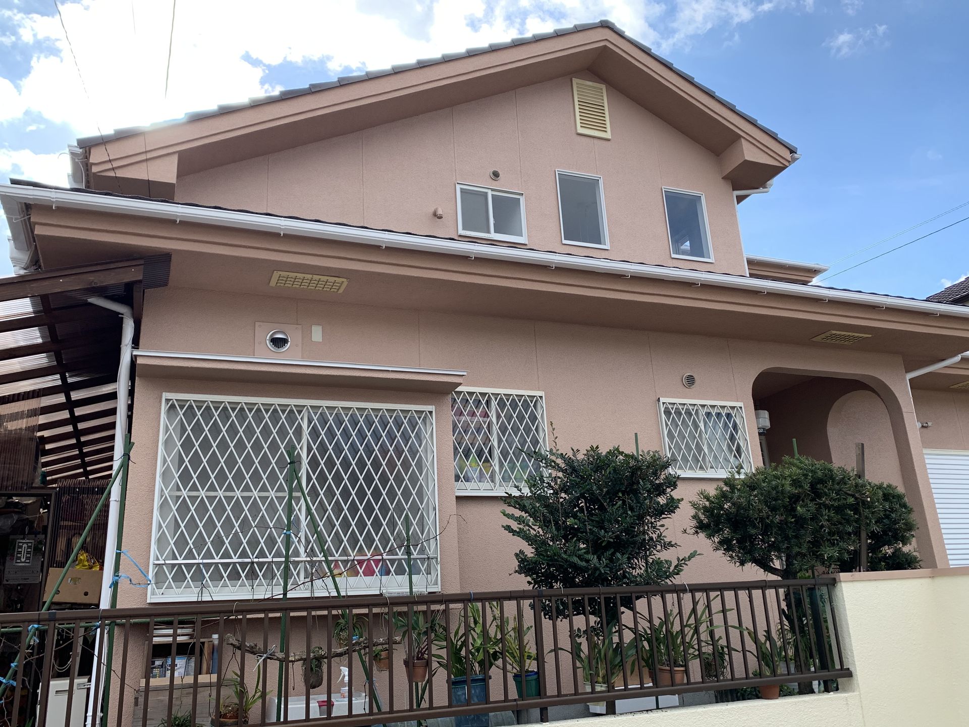 MV4